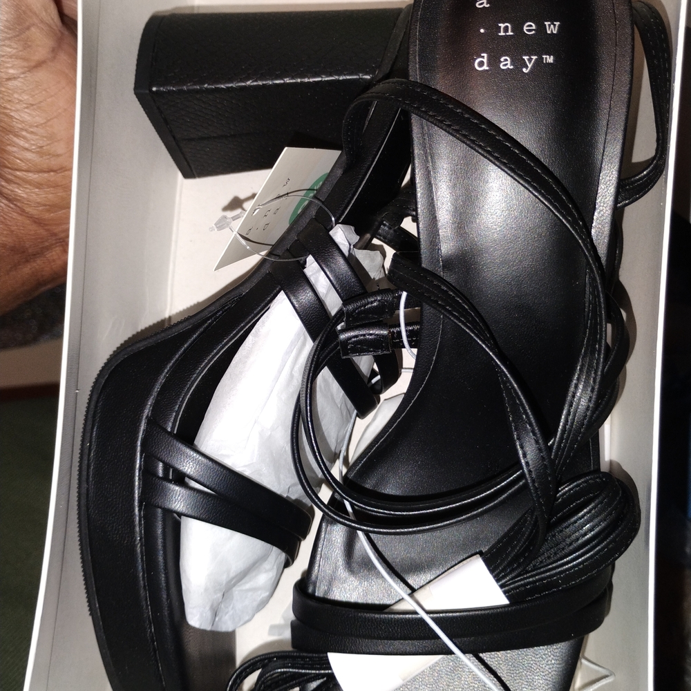 a new day Black Platform Sandals - Picture 2 of 2